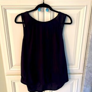 Lululemon black tank top gently worn size 12 vintage